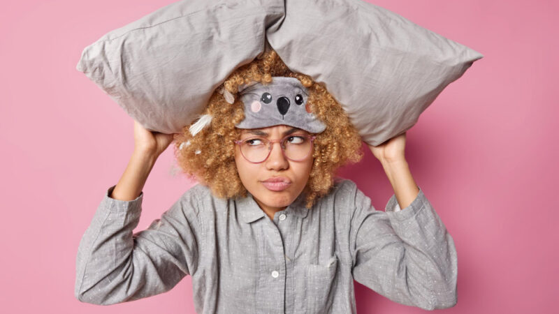 Når du vågner med uro om natten – Sådan finder du roen igen