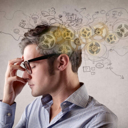 Føles det som om tankerne styrer dig? Sådan tager du styringen tilbage – uden kamp